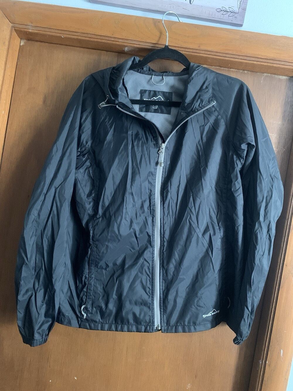 Eddie Bauer Men's Large Black Nylon Full Zip Windbreaker Jacket Outdoor
